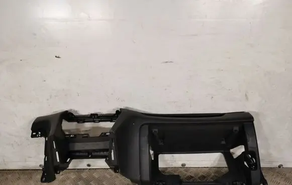 Hyundai Santa Fe Dashboard center trim panel 84760S2000