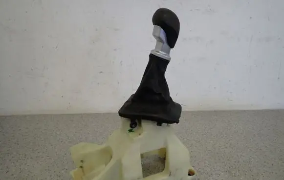 KIA Venga Gear shifter/selector 