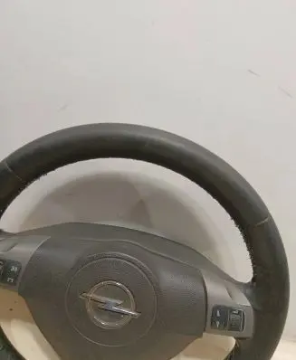 Opel Zafira B Steering wheel