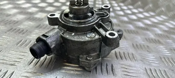 Volvo XC60 Vacuum pump 31375107