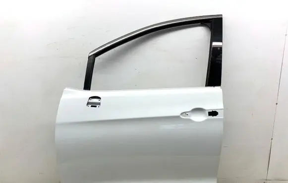 Chrysler Pacifica Front door