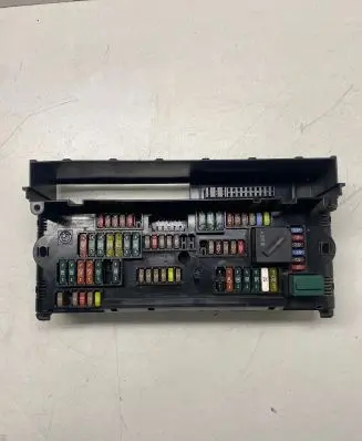 BMW 5 F10 F11 Fuse box set 9234421 00934519 217033442