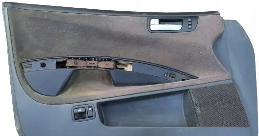 Nissan Qashqai Front door card panel trim NISSANMAXIMA