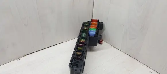 BMW 5 E60 E61 Fuse module 6114695733001