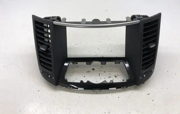 Infiniti FX Dash center air vent grill P10421B11000