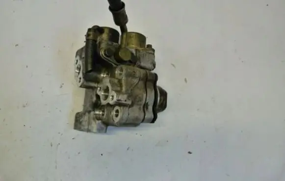 Mitsubishi Carisma Fuel injection high pressure pump MD351017