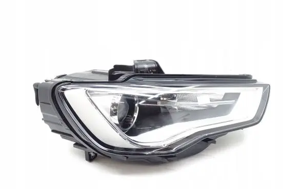 Audi A3 S3 8V Headlight/headlamp 8V0941006A