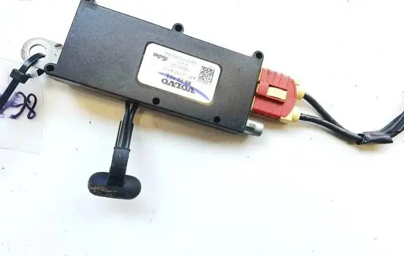 Antenna control unit