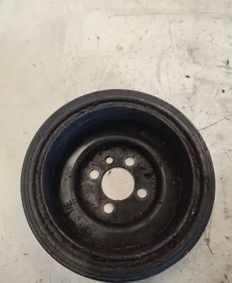 Volkswagen PASSAT B6 Crankshaft pulley 036105243