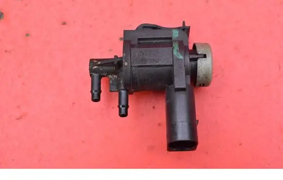 Audi A5 8T 8F Vacuum valve 1K0906283A