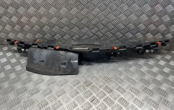 Opel Insignia A Front bumper mounting bracket 22798560