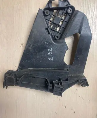 Rear door exterior handle/bracket