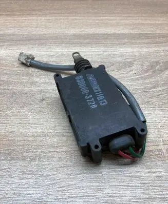 Mazda 626 Central locking motor 8300003720