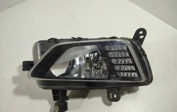Volkswagen Polo VI Front fog light 2G0941661