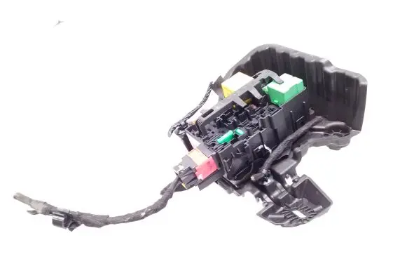 Peugeot Partner III Fuse module 44804802 9673028680 12V35A03531
