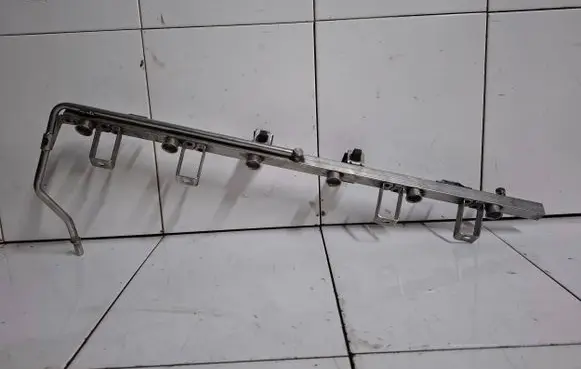 BMW 3 E46 Fuel main line pipe 1437442