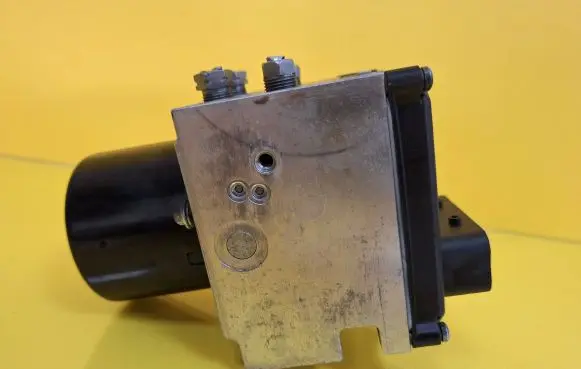 Peugeot 407 ABS Pump S118676001K 15732101