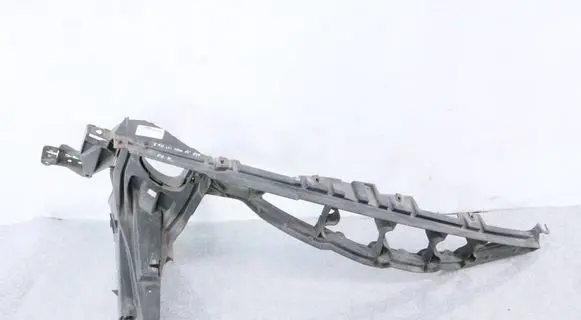 BMW X5M E70 Fender mounting bracket 7157989 7157983 51657157989
