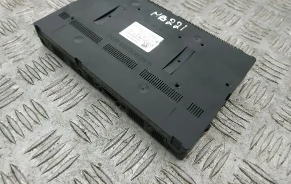 Mercedes-Benz S W221 SAM control unit A2219003101