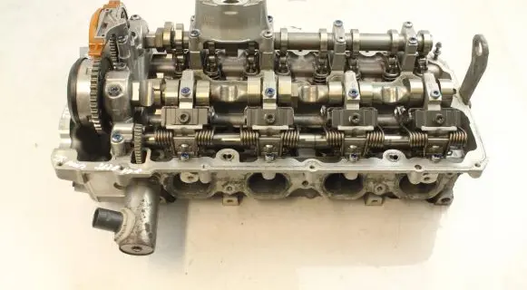 BMW 6 F12 F13 Engine head 7603475 2118178 11122118178