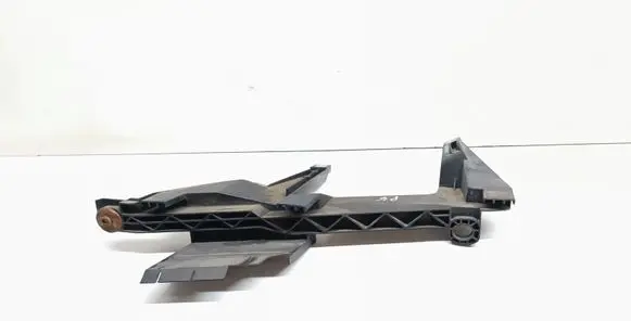 Headlight/headlamp mounting bracket