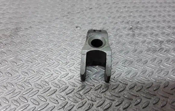 Audi A3 S3 8L Fuel Injector clamp holder