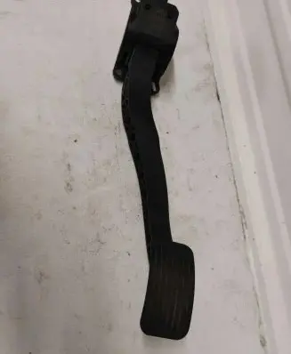Citroen C4 I Picasso Accelerator throttle pedal 9654745380