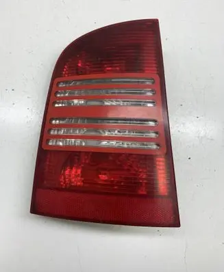 Skoda Octavia Mk1 (1U) Rear/tail lights 1U9945095 1U9945111