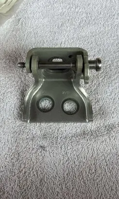 Peugeot 307 Rear door lower hinge 9035G5