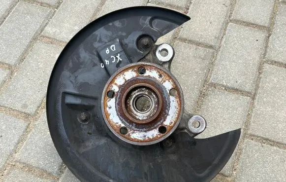 Volvo XC40 Front wheel hub 32217580