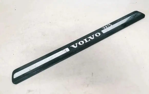 Volvo XC90 Front sill trim cover 8659960
