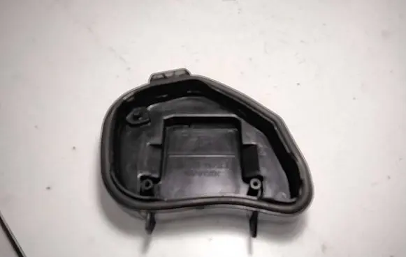 Headlight/headlamp dust cover