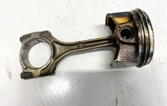 Honda FR-V Piston with connecting rod pna81