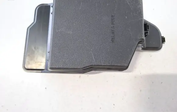 Lexus RX 450H Fuse box cover 8266248400 826620E280