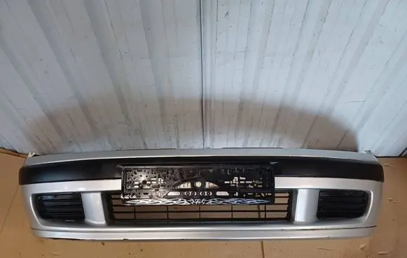 Mitsubishi Carisma Front bumper XR910209