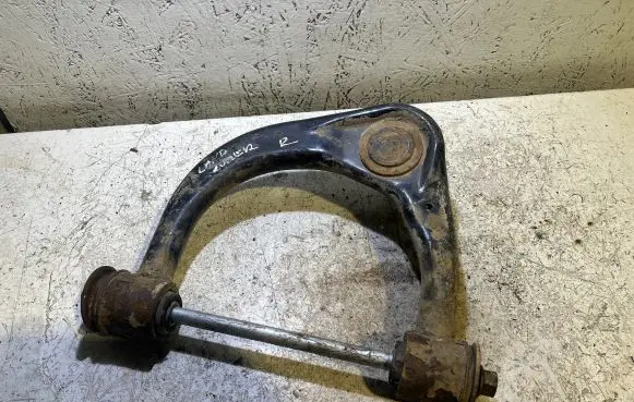 Toyota Land Cruiser (J120) Front upper control arm/wishbone 