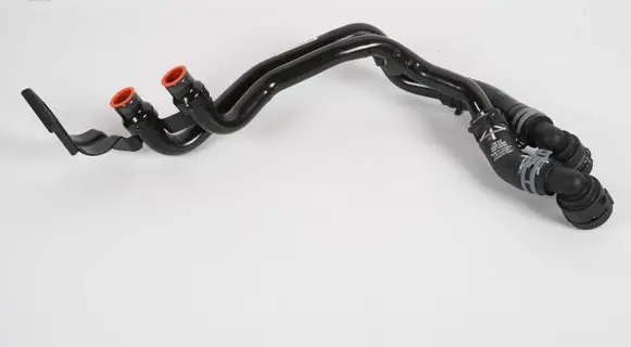 Volkswagen PASSAT B8 Coolant pipe/hose 3Q0815369A