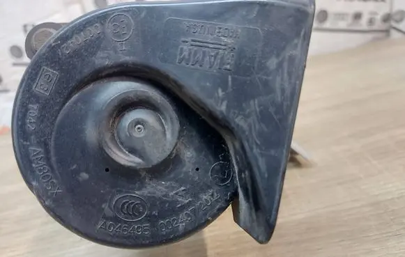 Mercedes-Benz CLK A208 C208 Horn signal A046495 9024972