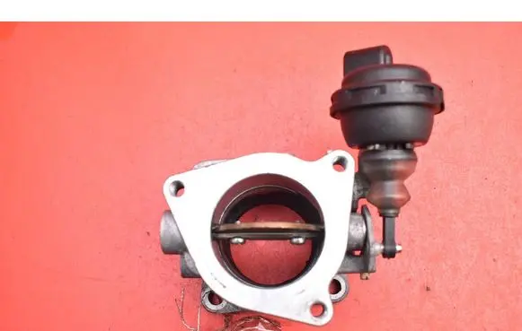 Alfa Romeo 147 Throttle body valve 73503063