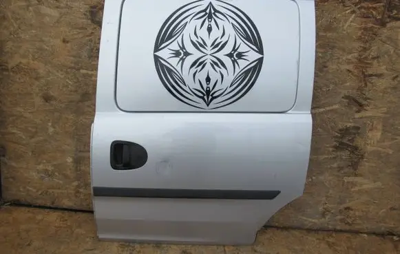 Opel Combo C Front door