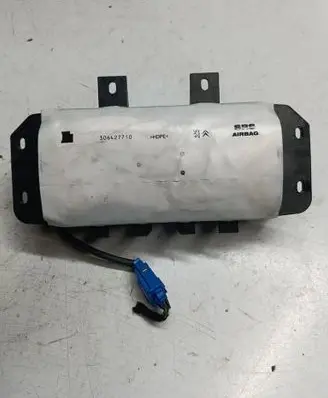 Passenger airbag