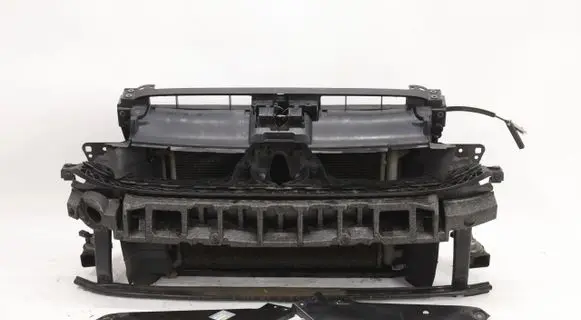 Volkswagen PASSAT B8 Front bodywork piece 5Q0959455AP5784785
