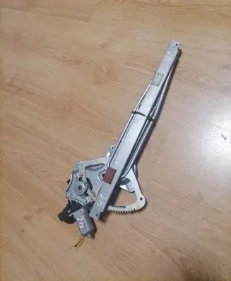 Toyota Auris 150 Front door window regulator with motor 857100D100 973582100 AV2621002330
