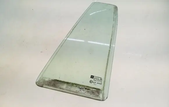 Opel Zafira A Rear vent window glass AS2