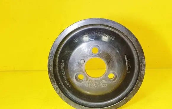 BMW 3 E46 Power steering pump 7500335