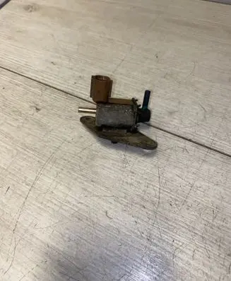 Mitsubishi Lancer Turbo solenoid valve K5T48271