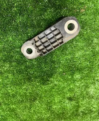 BMW M5 F90 Sway bar bush bracket, front 6861471 PA66