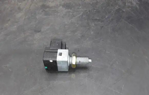 Hyundai Trajet Brake pedal sensor switch 9381038100