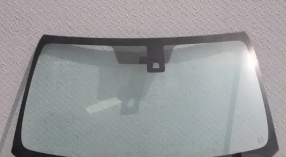 Mitsubishi L200 Front windscreen/windshield window SZYBA6102B755 6102B755