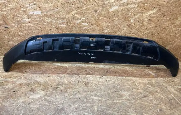 Volvo XC40 Front bumper lip 31449340